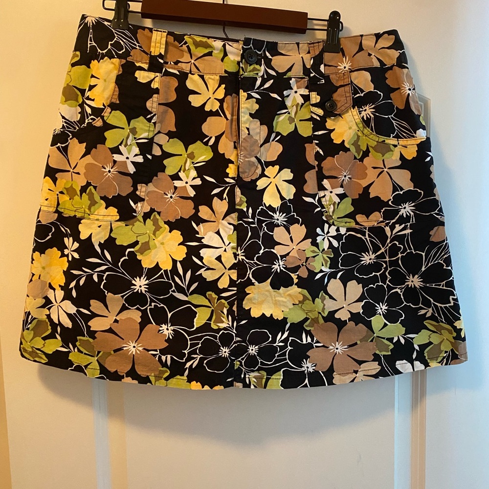 White stag skort